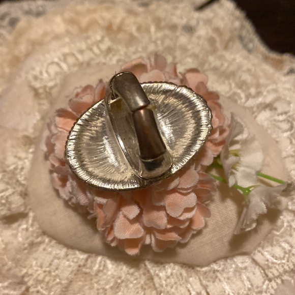 Ring - Picture 6 of 7